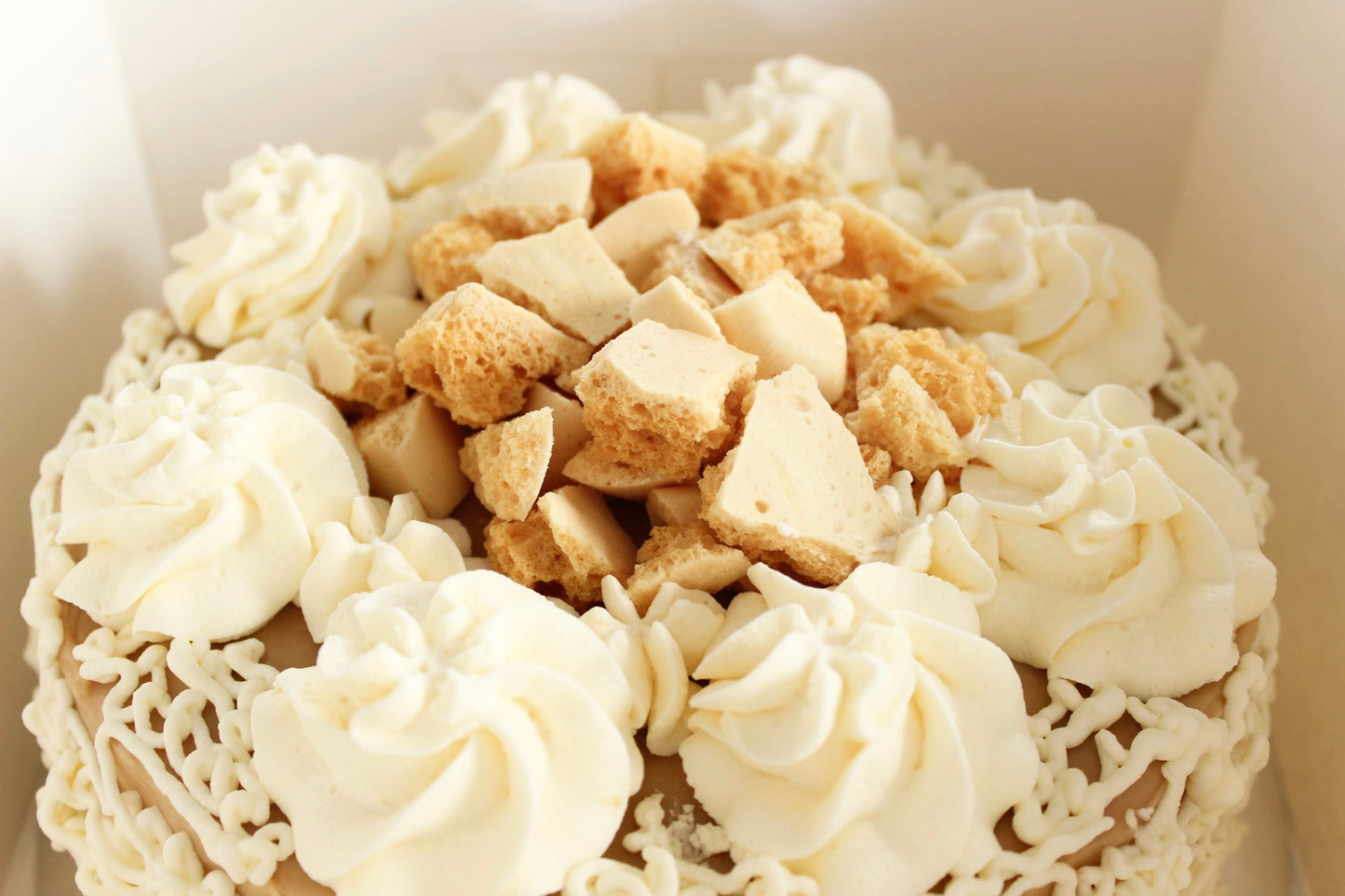 Caramel Crumble Cake (Red-Ribbon Inspired)